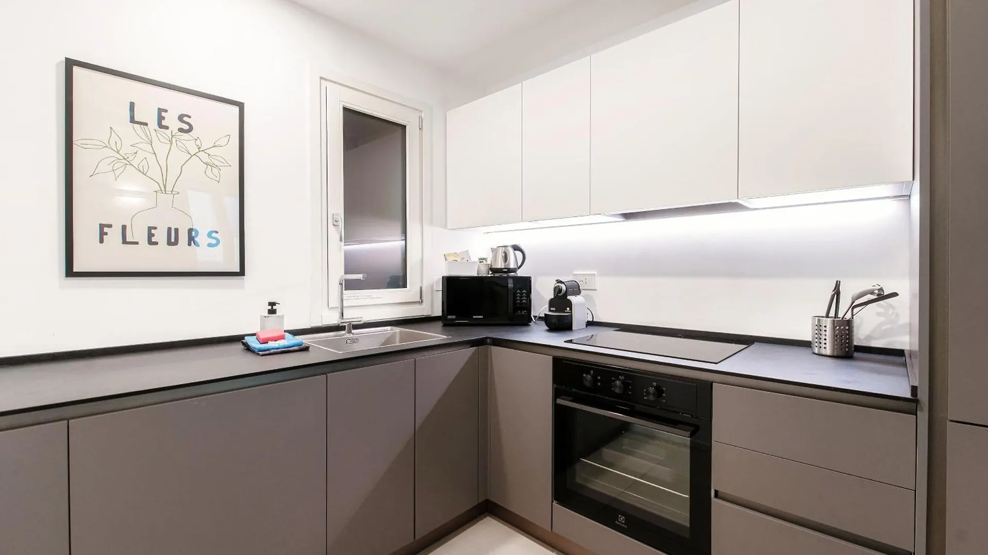Como Lago Apartment By Quokka 360 - Close To The Lake And Train Station 이탈리아